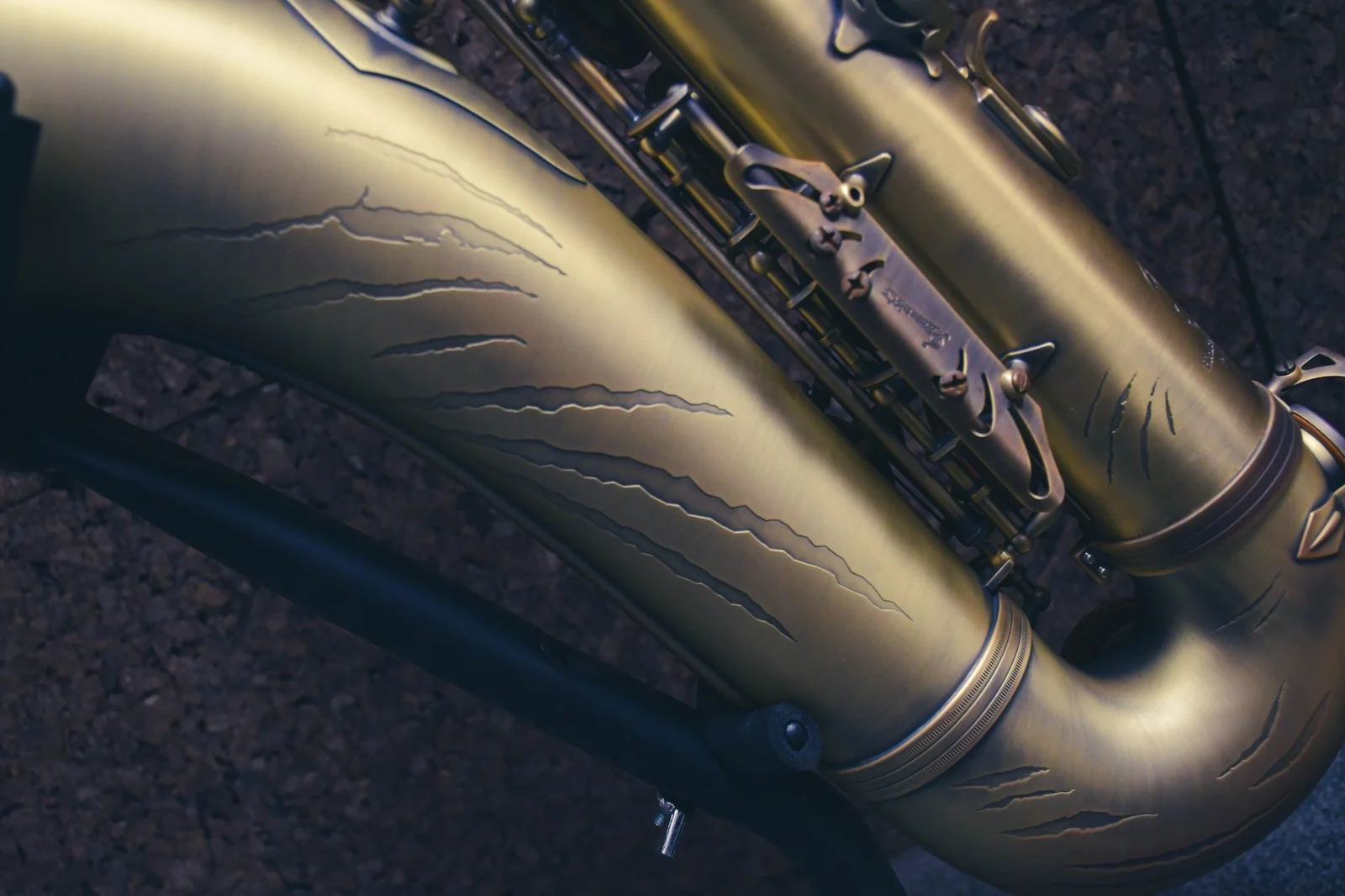 Tenor Saxophone System-76 Derek Brown BEATBoX SAX view